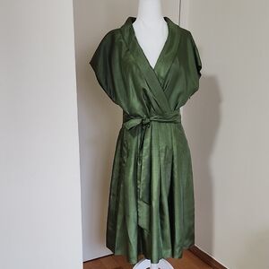 Elegant Green Wrap Dress